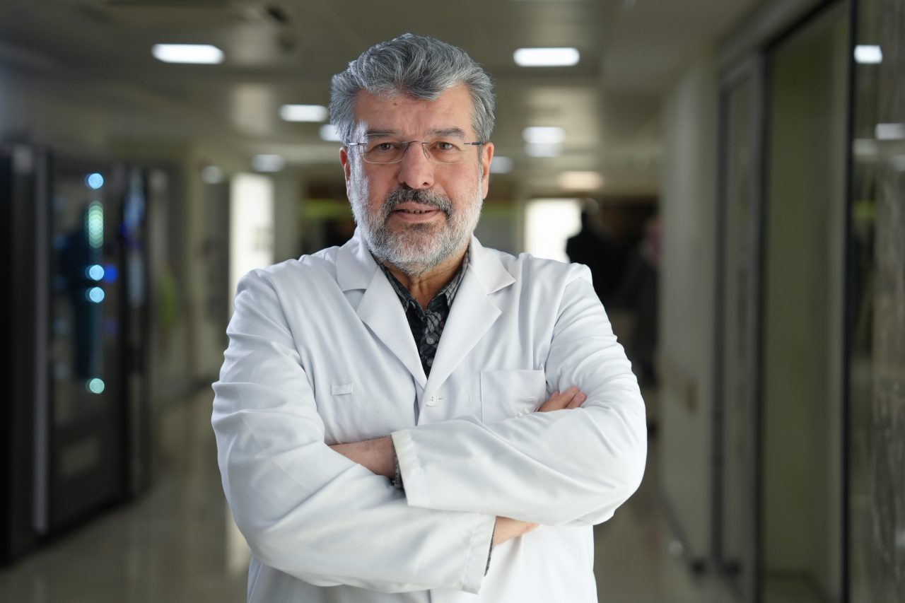 Medipol Mega Üniversite Hastanesi Nöroloji Uzmanı Prof. Dr. Lütfü Hanoğlu: