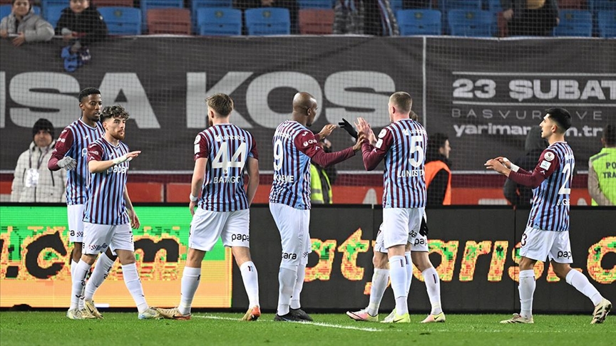 Trendyol Süper Lig'de Net Global Sivasspor'u 4-0 yenen Trabzonspor, bu
