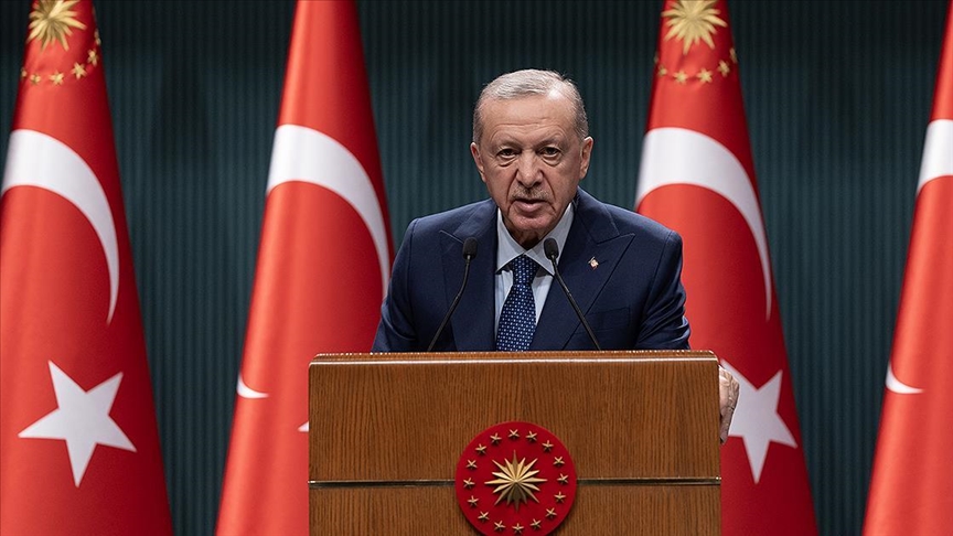 Cumhurbaşkanı Erdoğan, "Suriye'nin parçalanmasına, üniter yapısının bozulmasına rıza göstermeyiz. Bu