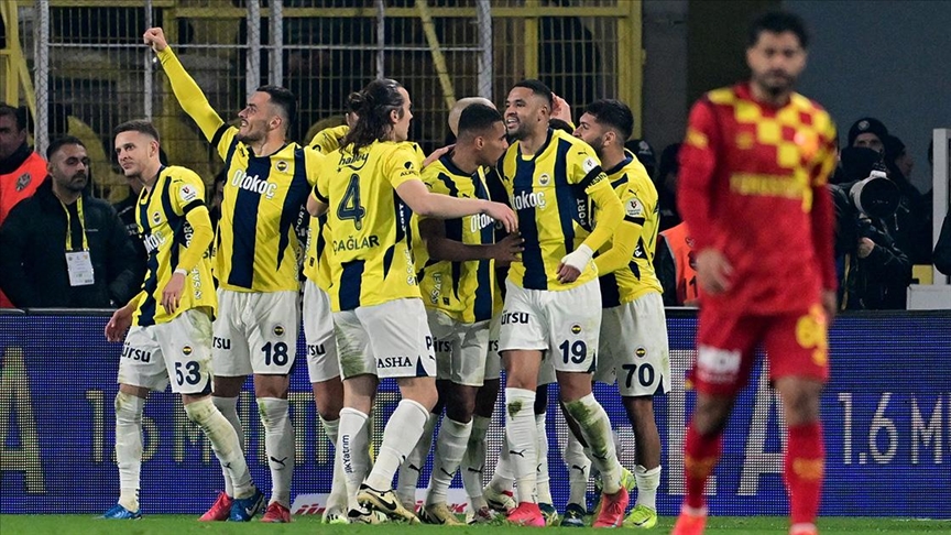 Fenerbahçe, Trendyol Süper Lig'in 21. haftasında konuk ettiği Göztepe'yi 3-2