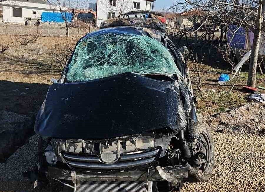 Nevşehir’in Kozaklı ilçesinde takla atan otomobilin sürücüsü hayatını kaybetti.