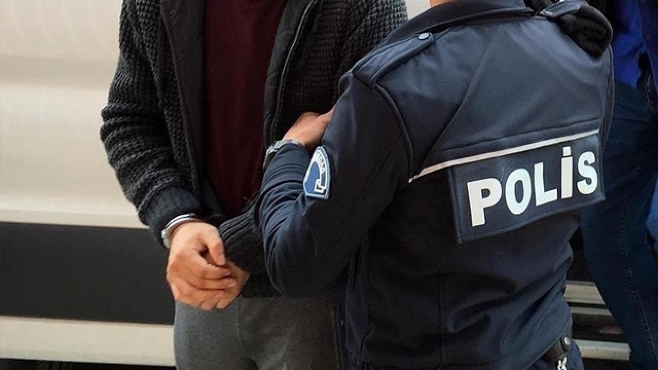   Adana’da karakol inşaatına molotofkokteyli atıp kaçan şüpheli, bekçiler tarafından
