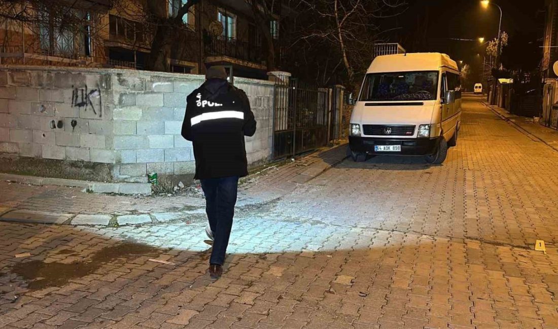 Uşak’ta 12 yaşındaki çocuğun babasının aracına düzenlenen silahlı saldırıda hayatını