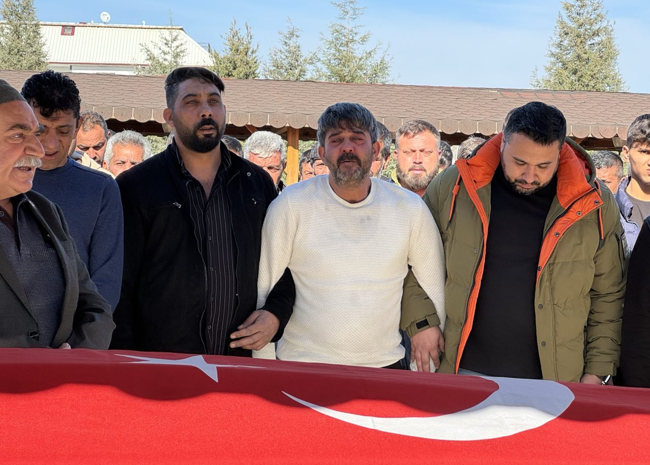 Uşak’ta Silahlı Saldırıda 12 Yaşındaki Çocuk Hayatını Kaybetti