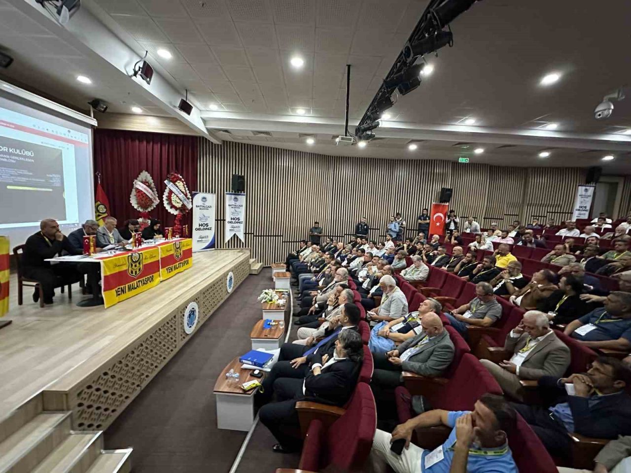 Yeni Malatyaspor Yönetim Kurulu, başkan Şahin Altınok’un istifasının ardından alınan