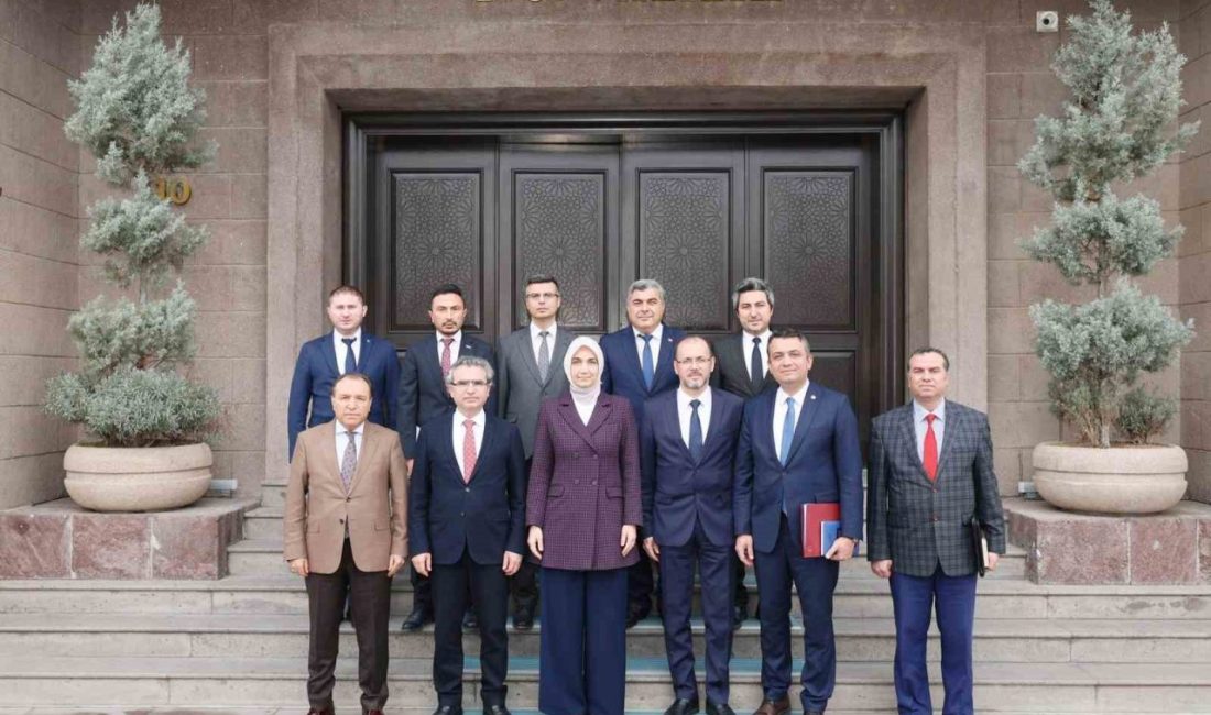 Afyonkarahisar’da Bağımlılıkla Mücadele İl Koordinasyon Kurulu Toplantısı Vali Doç. Dr.