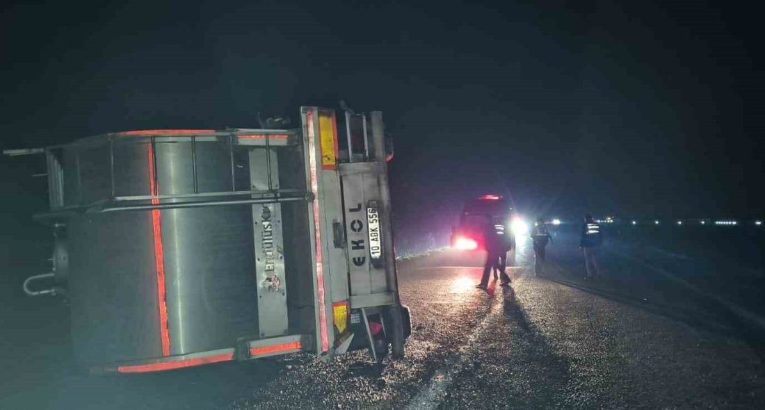 Balıkesir’in Manyas-Susurluk kara yolunda, Haydar Mahallesi mevkiinde meydana gelen zincirleme