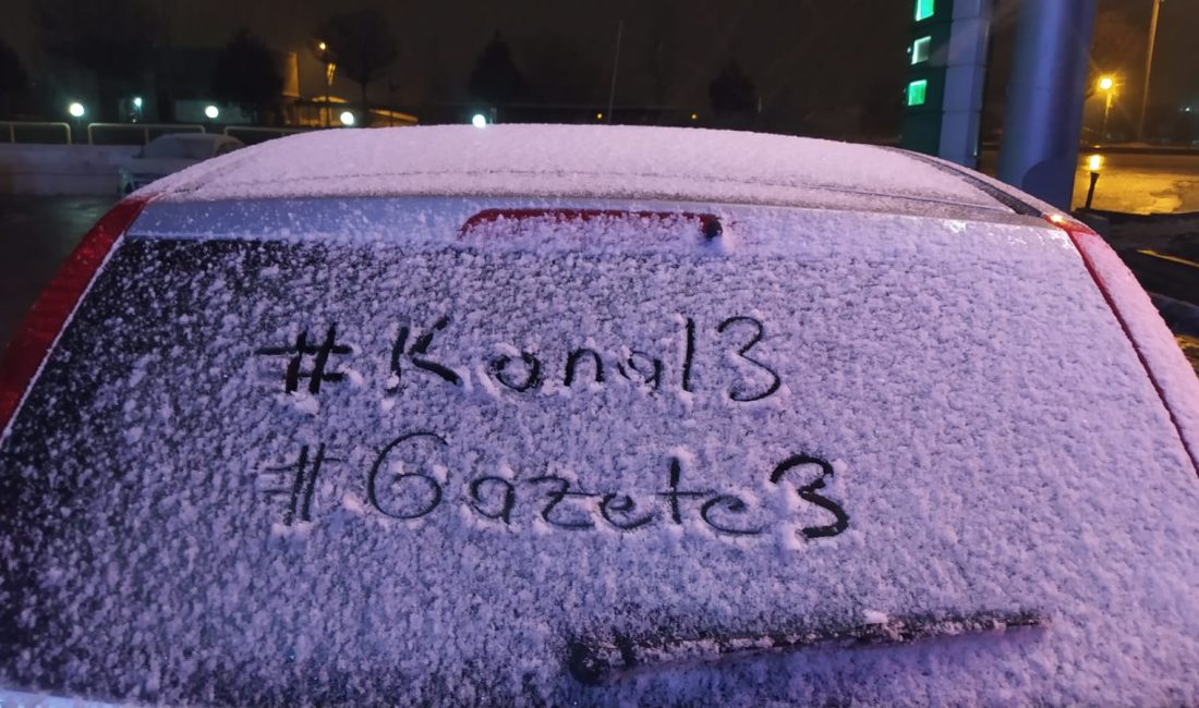 Afyonkarahisar’da akşam saatlerinde beklenen kar yağışı etkisini göstermeye başladı. Şehir