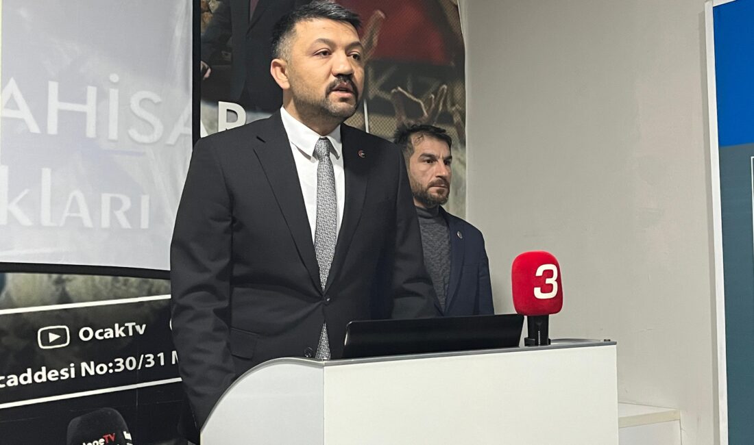 Ülkücü şehitler Ruhi Kılıçkıran ve Fırat Yılmaz Çakıroğlu ile vatan