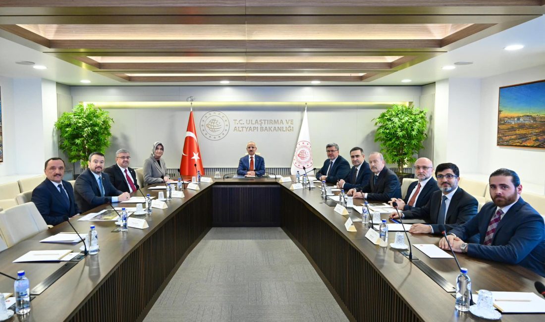 Ulaştırma ve Altyapı Bakanı Abdulkadir Uraloğlu’nu Vali Kübra Güran Yiğitbaşı