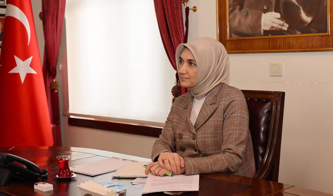 Afyonkarahisar Valisi Doç. Dr. Kübra Güran Yiğitbaşı başkanlığında yapılan Okul
