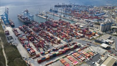 
Türkiye'nin, Türk cumhuriyetleri olarak anılan Azerbaycan, Kazakistan, Türkmenistan, Özbekistan ve