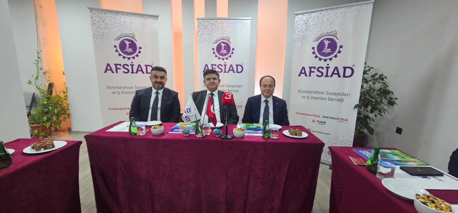 Afyonkarahisar Sanayicileri ve İş İnsanları Derneği (AFSİAD) tarafından düzenlenen ‘Biz