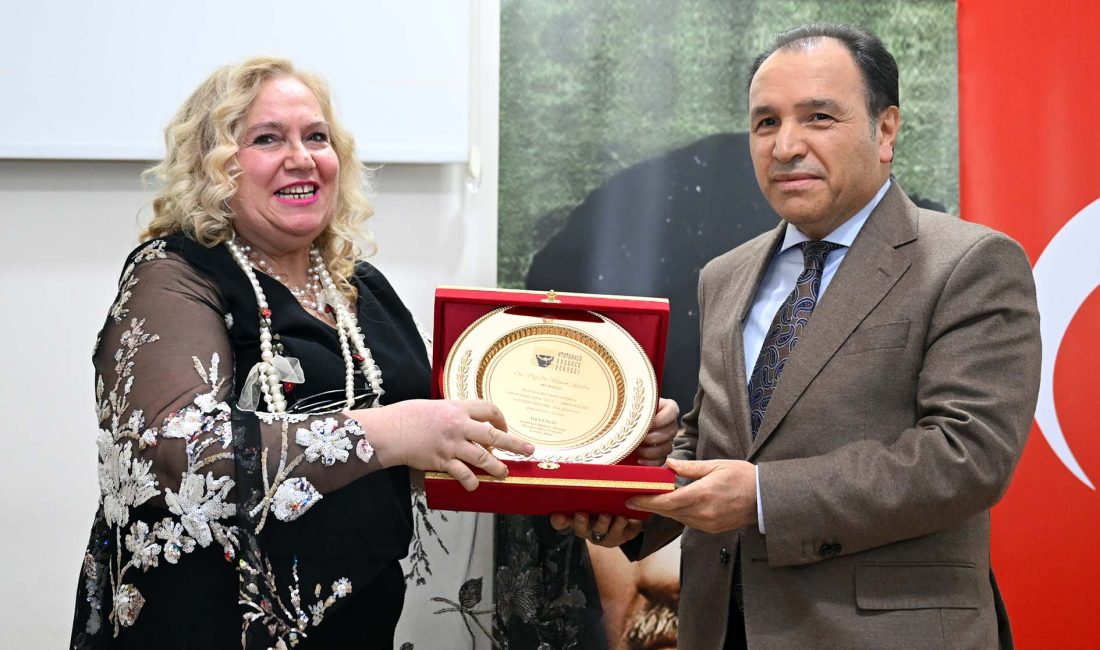 Atatürkçü Düşünce Derneği (ADD) Afyonkarahisar Şubesi, AKÜ Rektörü Prof. Dr.