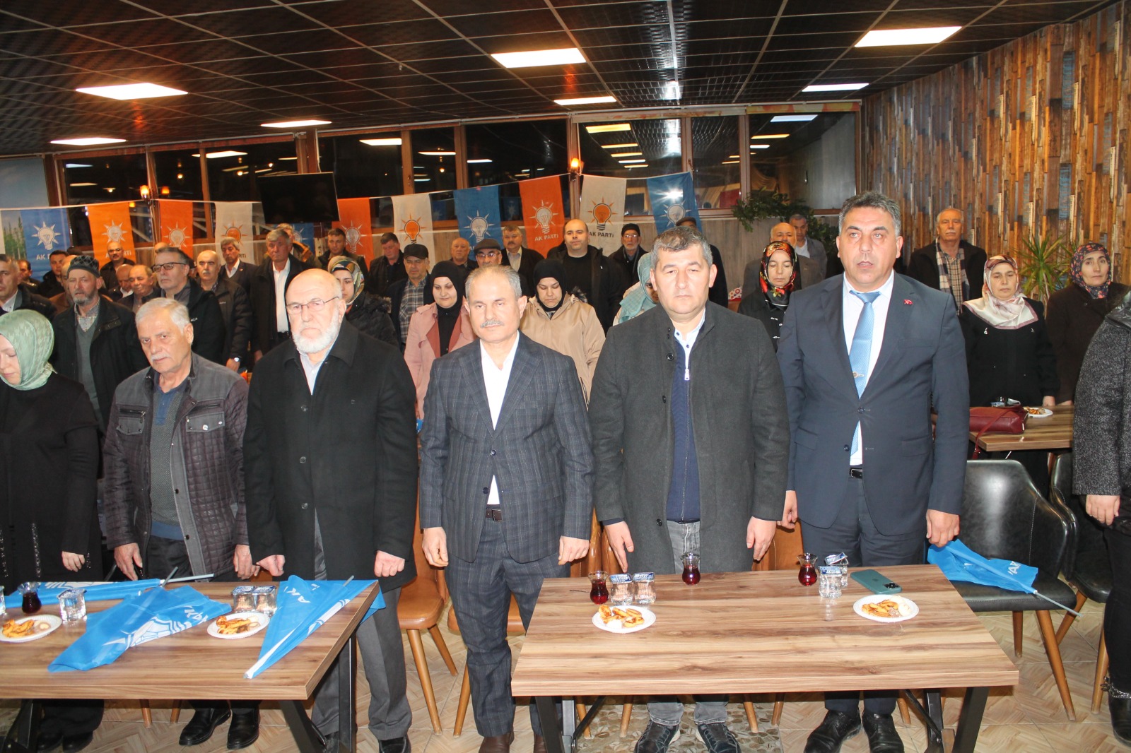 AK Parti Çay İlçe Başkanlığı tarafından Bizbize aile çay bahçesinde