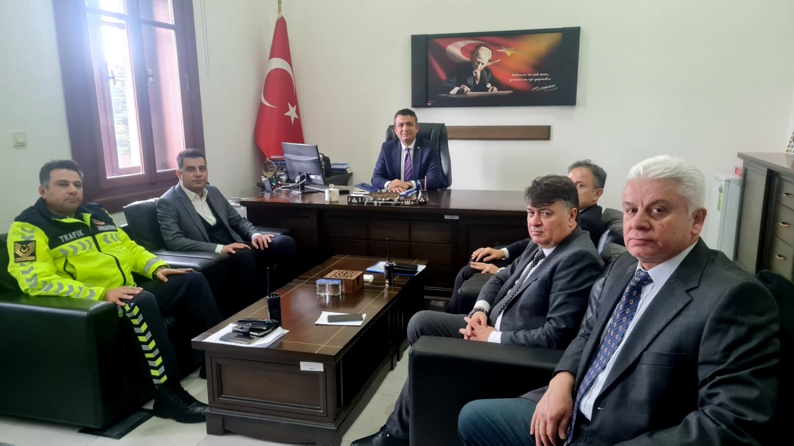 İl Trafik Komisyonu; Belediye Başkanlığı, İl Emniyet Müdürlüğü, İl Jandarma