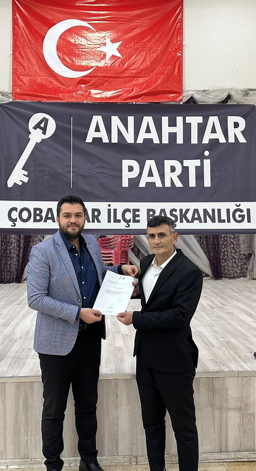 Anahtar Parti Çobanlar’da görev teslimi yaptı. Yeni atanan İlçe Başkanı