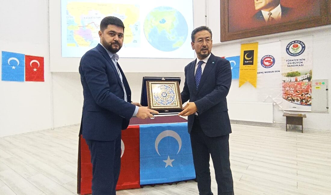 Kütahya'da Genç Memur-Sen, Eğitim-Bir-Sen ve Yedi Hilal Teşkilatı tarafından düzenlenen