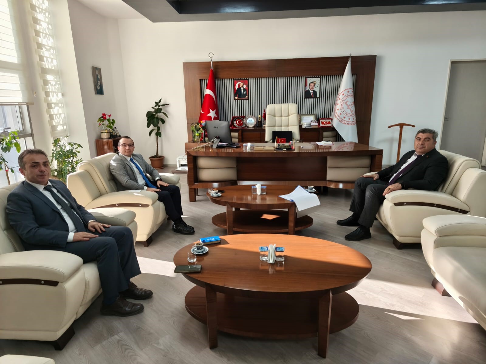 Afyonkarahisar Çobanlar Kaymakamı Nazmi Yücel, Afyonkarahisar İl Milli Eğitim Müdürü