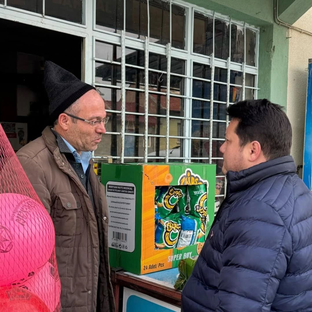 Belediye Başkanı Derviş Aynacı, Ağılönü Bölgesindeki mahalle fırını ve esnafları