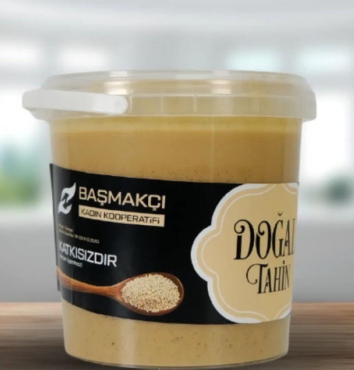 Başmakçı Kadın Kooperatifi üyesi kadınlar üretmeye ve ürettikleriyle de ilçelerine