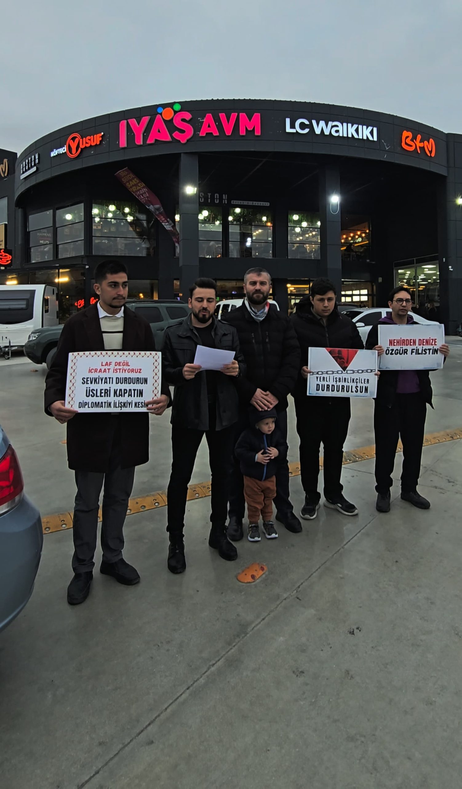 Afyonkarahisar’ın Dinar ilçesinde açılışı yapılan işyerine tepkiler sürüyor. Direniş çadırı