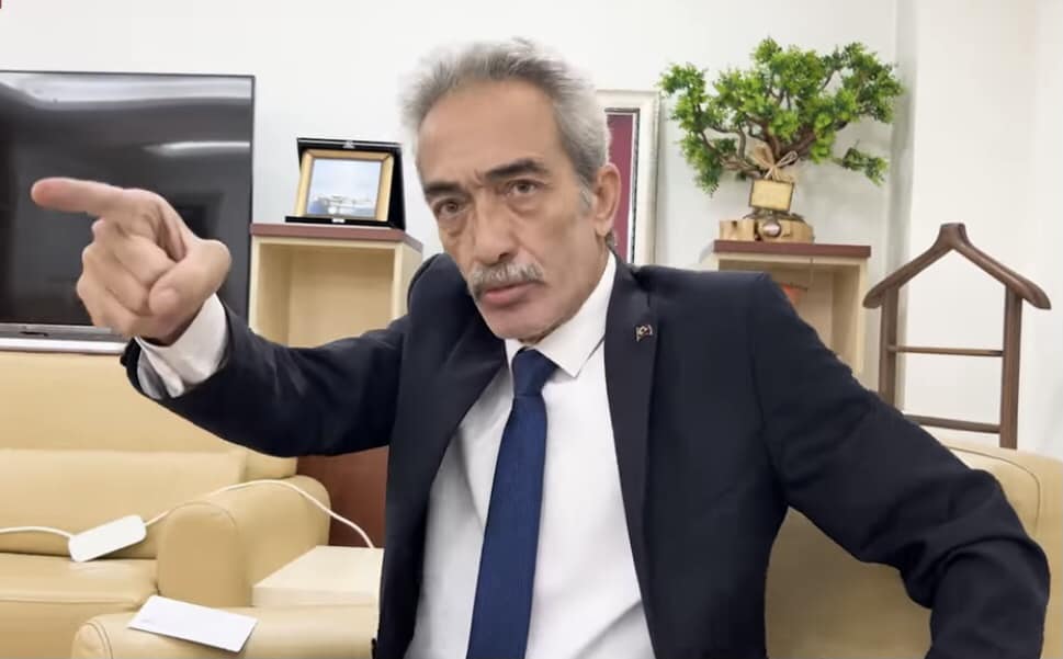 Davet krizinde mesajlar arka arkaya gelmeye başladı. ESOB Başkanı Cengiz