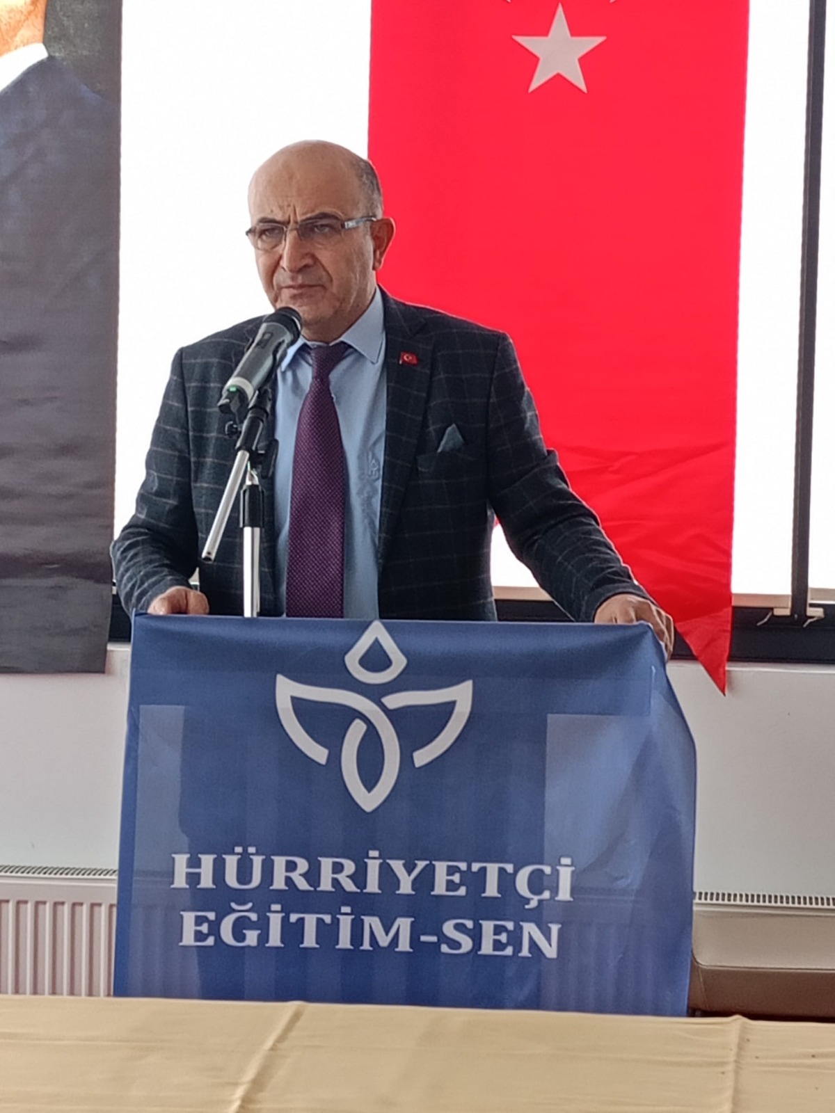 HÜR SEN Konfederasyonu ve Hürriyetçi Eğitim Sen Genel Başkanı Levent