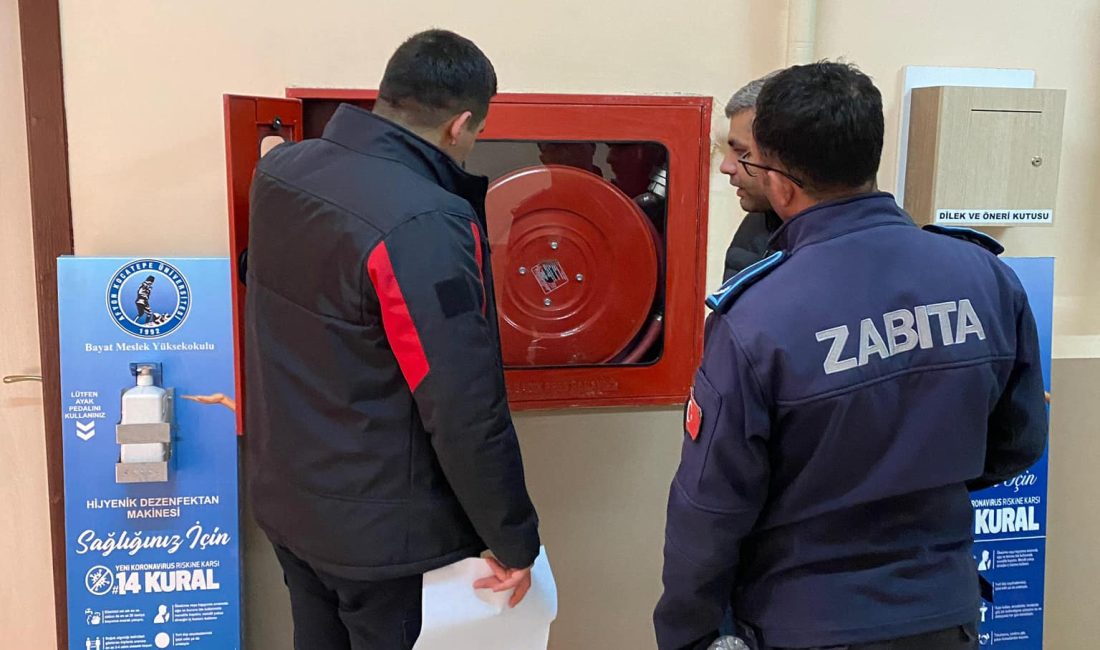 Bayat’ta sıkı denetimler Afyonkarahisar’ın Bayat ilçesinde itfaiye personeli, okullar, üniversite ve KYK yurdunda