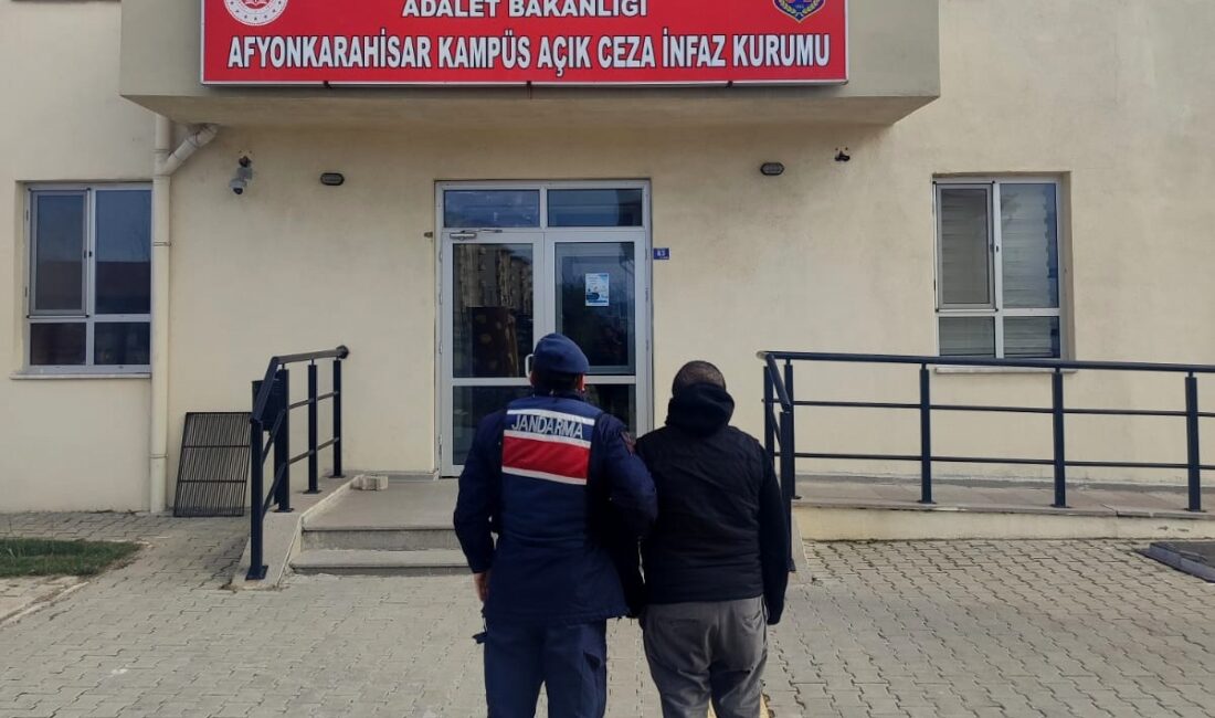 Afyonkarahisar İl Jandarma Komutanlığı, aranan şahısların tespiti ve yakalanmasına yönelik