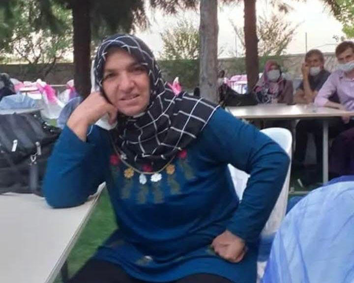 Uşak’ta otomobilin çarptığı 31 yaşındaki kadın hayatını kaybetti. Uşak-Gediz kara