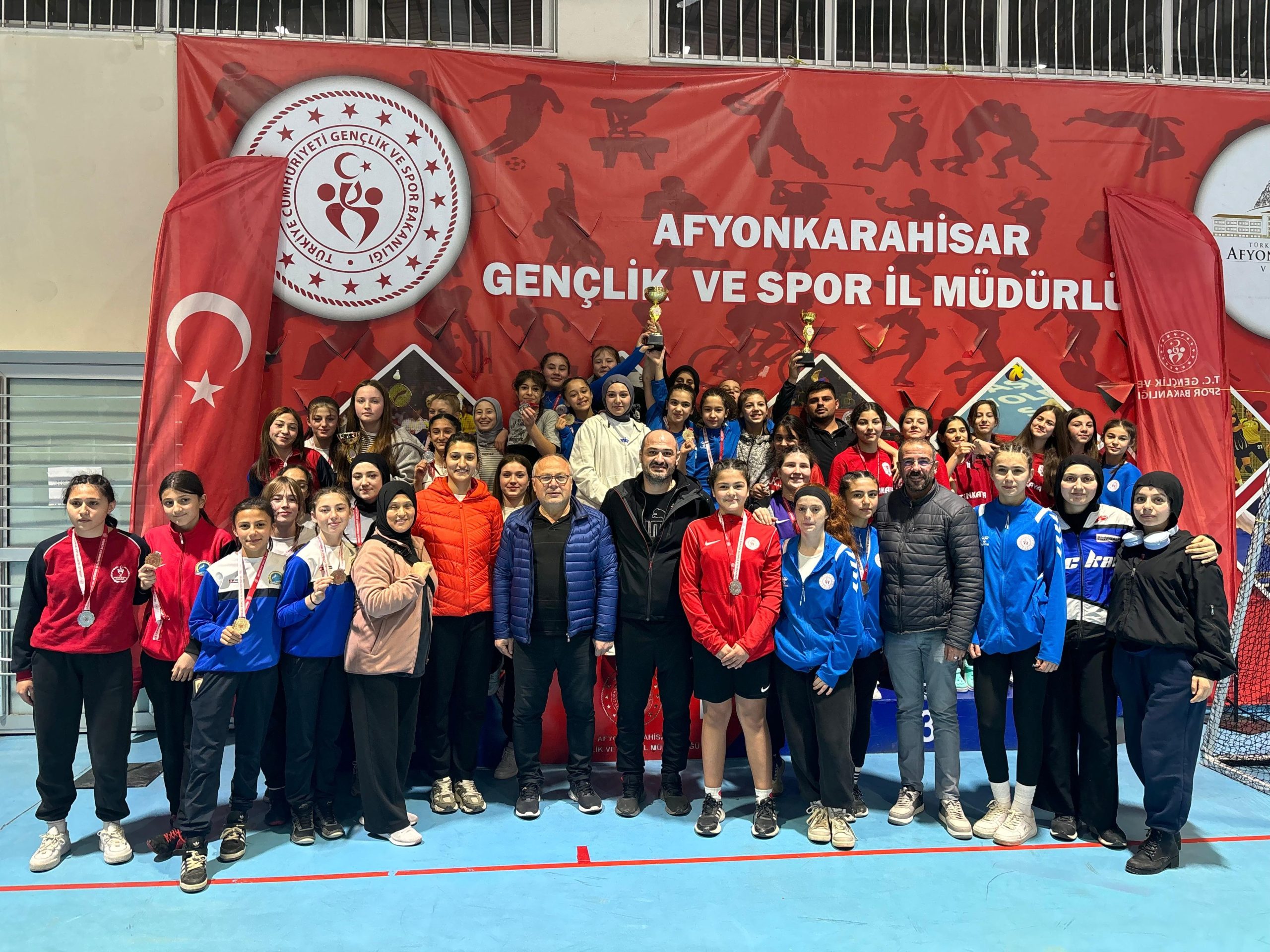 Afyonkarahisar’da Serbest Güreş il birinciliği müsabakaları Çiğiltepe Spor Salonu’nda tamamlandı.