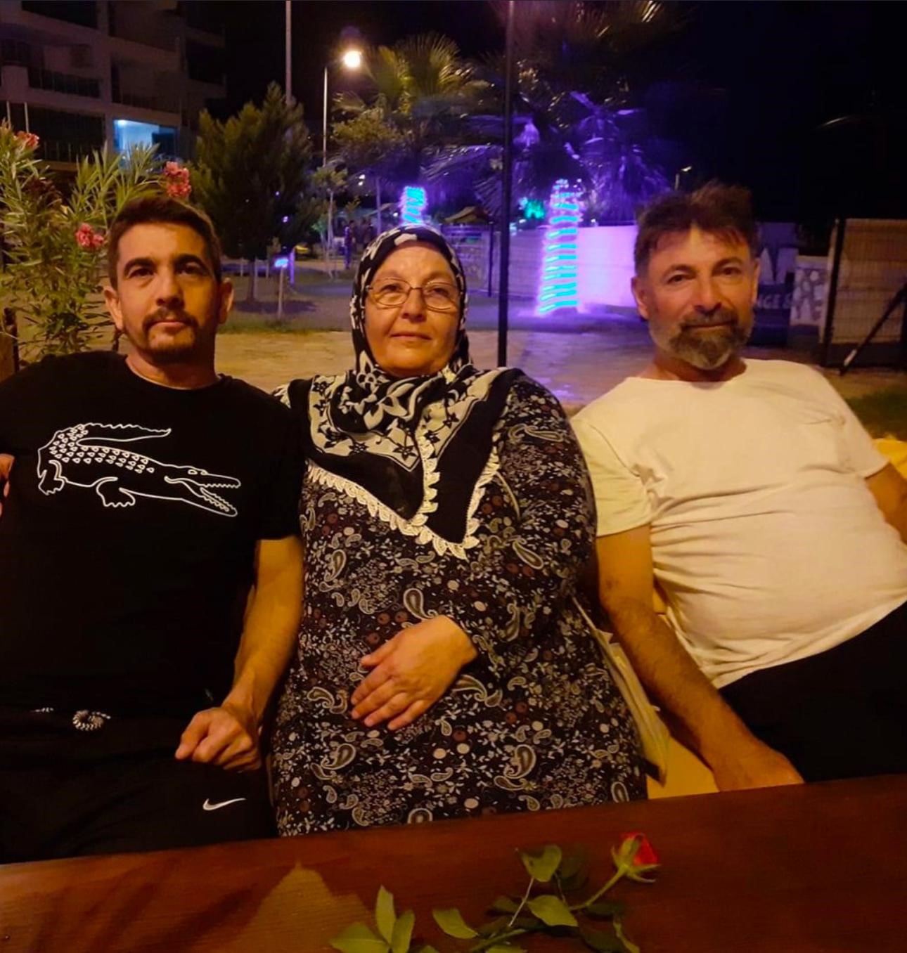  Almanya’da yaşayan Türkan Akkoç'un, Hatay’a ziyarete geldikleri sırada depremde hayatlarını kaybeden
