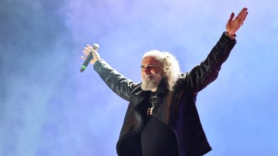  Denizli Büyükşehir Belediyesi, Anadolu Rock müziğinin unutulmaz ismi Cem Karaca