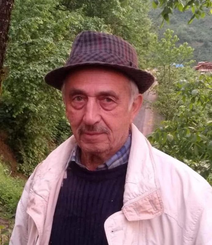 Giresun'un Tirebolu ilçesinin Eymür köyünde karla mücadele çalışması yürüten İl