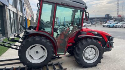 Türkiye traktör pazarı, 2024'te yüzde 26,7 daralmış olsa da yenilenmeyi