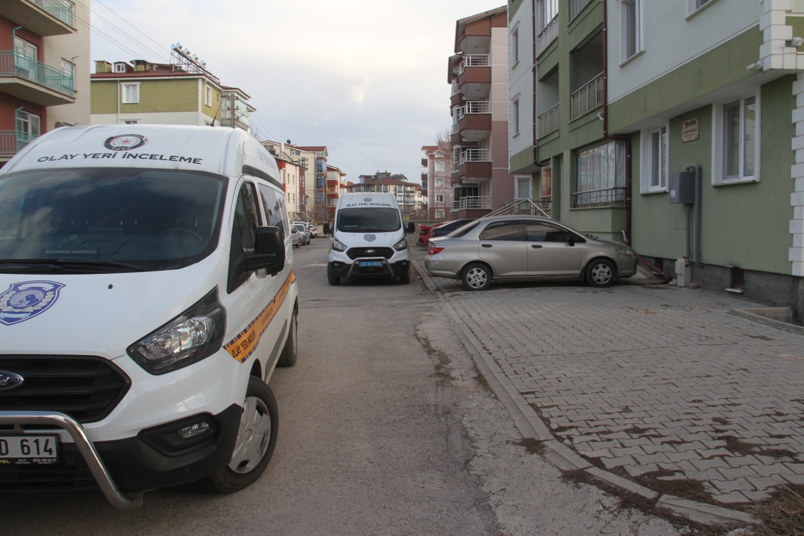 Konya'nın Beyşehir ilçesinde evinin banyosunda ölü bulunan garsonun cinayete kurban gittiği