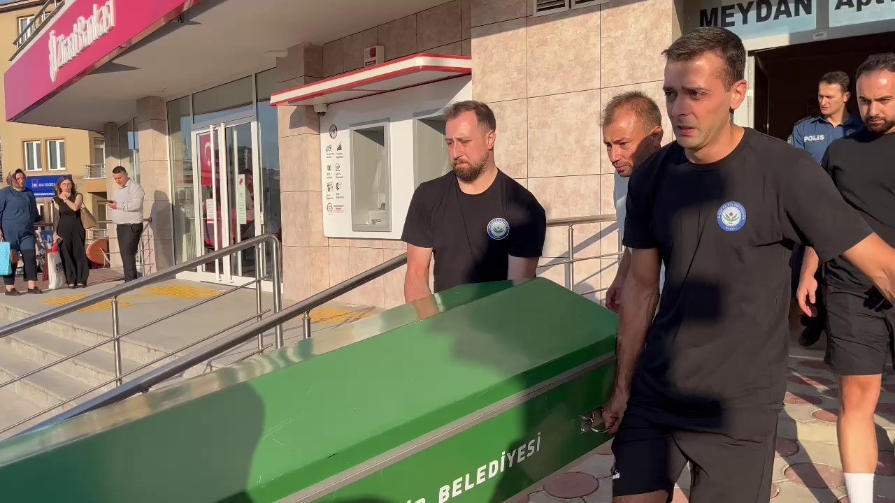 Bursa'da kaldığı evde cansız bedeni bulunan Nilüfer Belediyespor'un Porto Rikolu