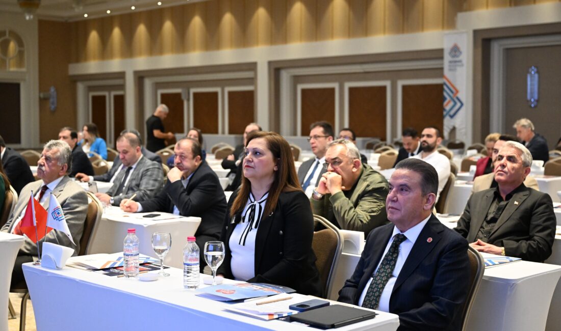 Antalya Büyükşehir Belediye Başkanı ve Akdeniz Belediyeler Birliği Başkanı Muhittin