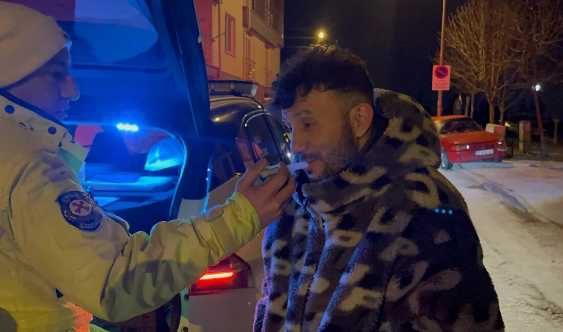 Eskişehir’de 3 araca çarpan 2.50 promil alkollü olan sürücü, “Ben