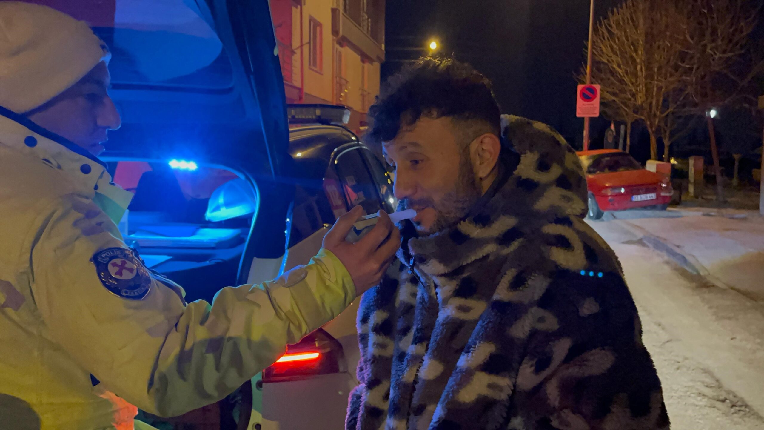 Eskişehir’de 3 araca çarpan 2.50 promil alkollü olan sürücü, “Ben