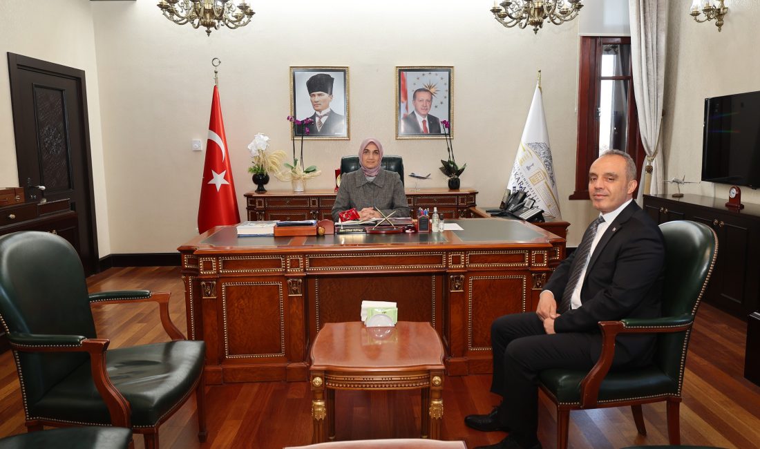 İl Emniyet Müdürü Erol, görevine başladı TBMM Koruma Daire Başkanlığı’ndan Afyonkarahisar İl Emniyet Müdürlüğü’ne atanan Ahmet