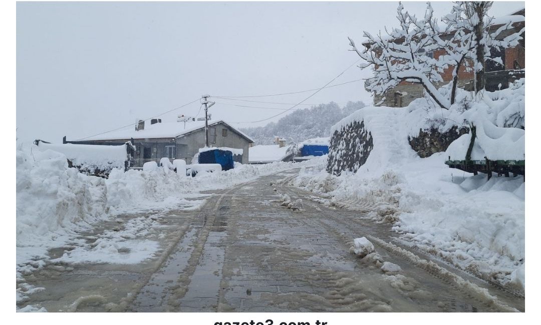 Afyonkarahisar’a kar geliyor! Tarih belli oldu… Yapılan meteorolojik değerlendirmelere göre, Afyonkarahisar’da hava sıcaklıklarının eksi derecelere kadar