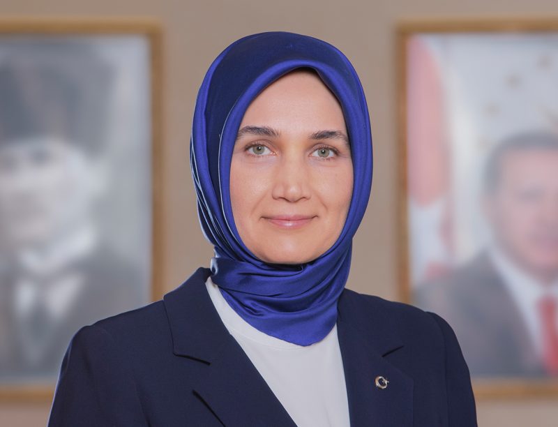 Afyonkarahisar Valisi Doç. Dr. Kübra Güran Yiğitbaşı: Muş’ta görev yapan