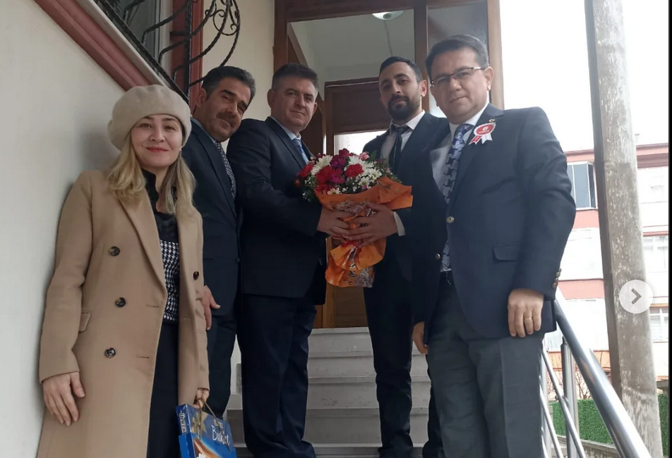 Afyonkarahisar Defterdarlığından anlamlı ziyaret! Afyonkarahisar Defterdarlığı, Vergi Haftası etkinlikleri kapsamında şehit ve gazi yakınlarını