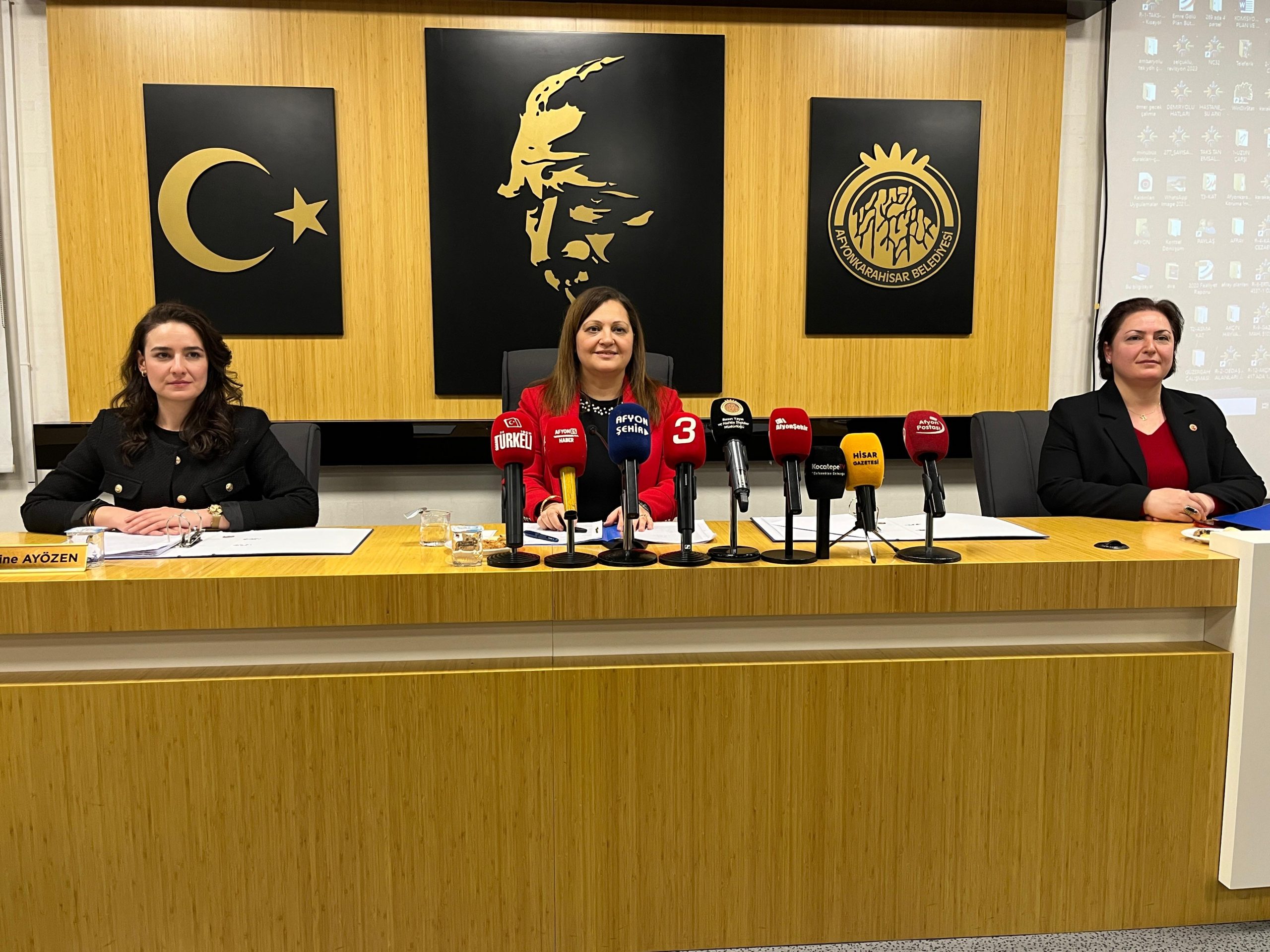 Belediye Meclisi’nde konuşan Afyonkarahisar Belediye Başkanı Burcu Köksal, Gazi Mustafa