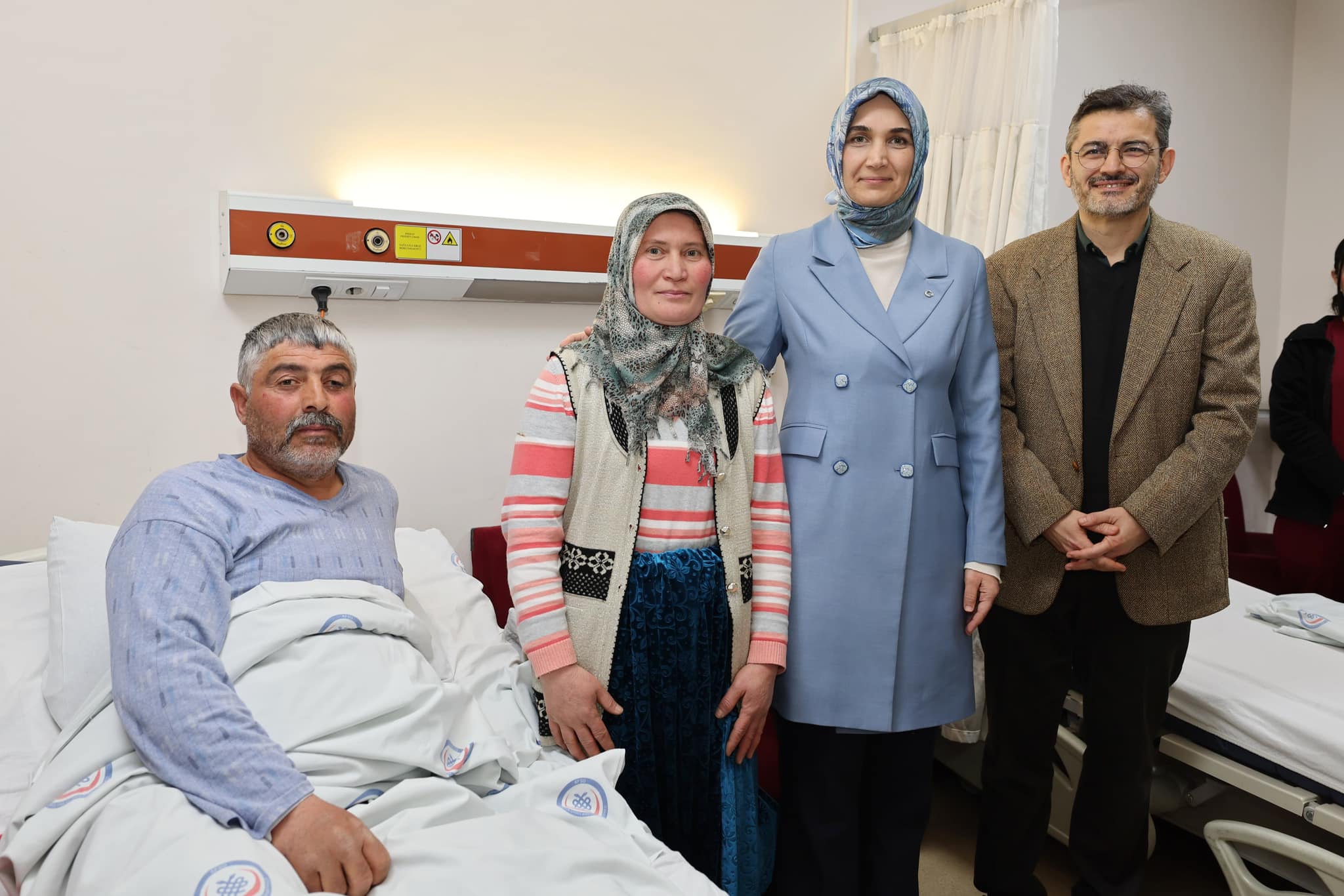 Vali Yiğitbaşı’ndan kornea nakli olan hastaya ziyaret