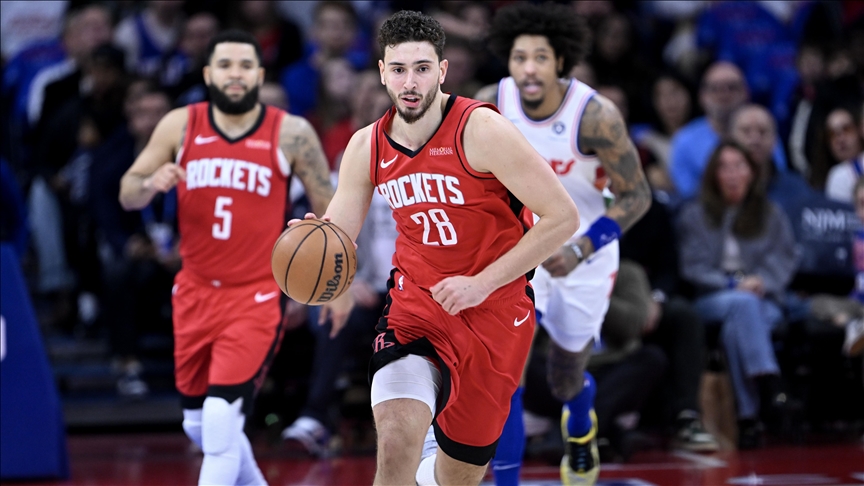 Amerikan Basketbol Ligi (NBA) takımlarından Houston Rockets'ın oyuncusu Alperen Şengün,