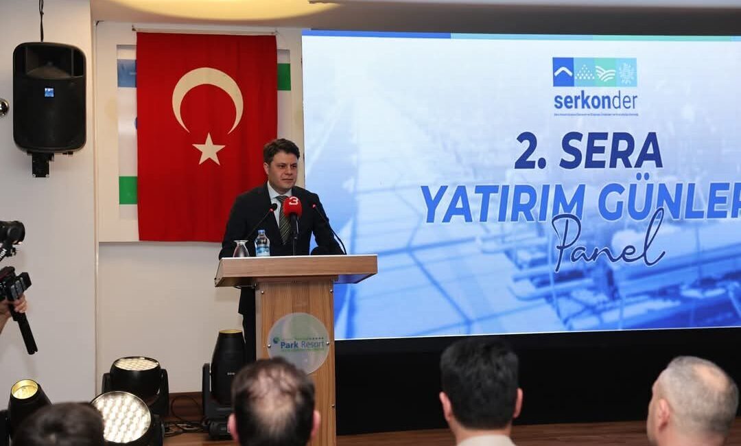 AFYONKARAHİSAR (AA) – Afyonkarahisar'ın Sandıklı ilçesinde "2. Sera Yatırım Günleri"