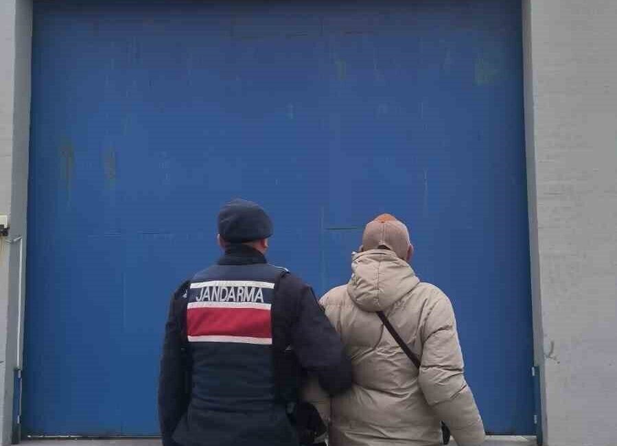Afyonkarahisar İl Jandarma Komutanlığı ekipleri, hakkında vergi usul kanununa muhalefet